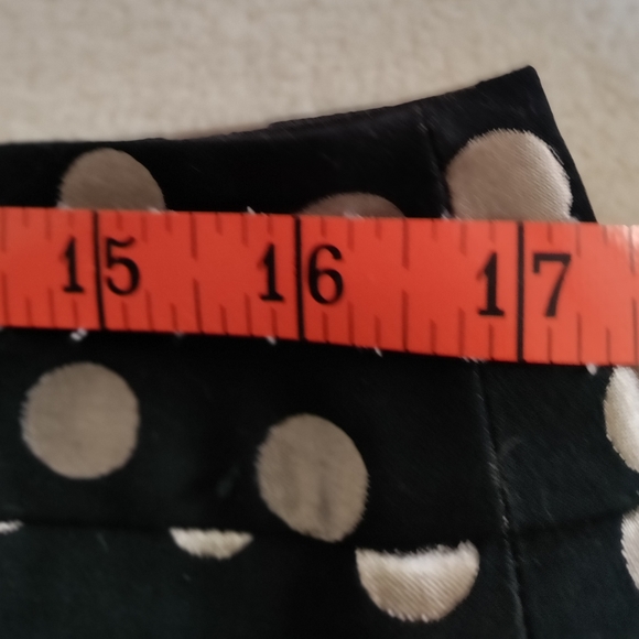 Beautiful Ann Taylor dressy pencil skirt size 12 - Picture 3 of 5